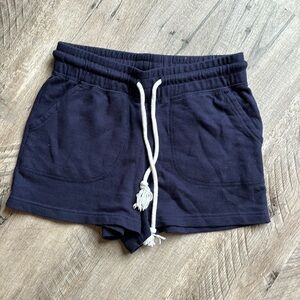 Urban rebel small knit shorts